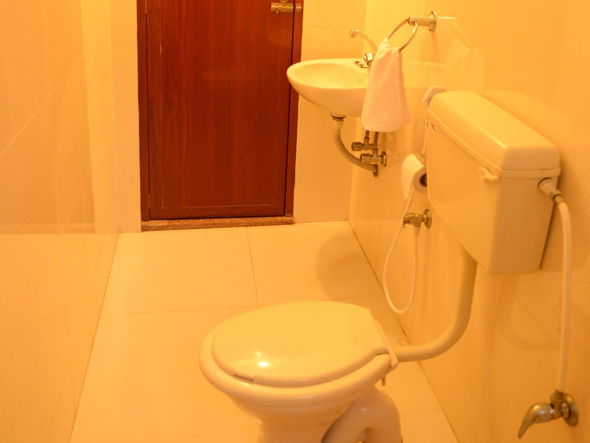 Dreams Hotel Kovalam Esterno foto