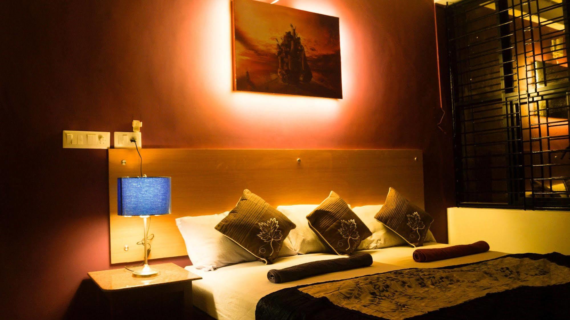 Dreams Hotel Kovalam Esterno foto